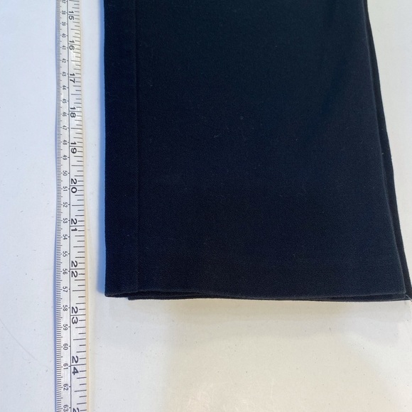 INC International Mid Rise Black Capri Pants - Picture 4 of 6